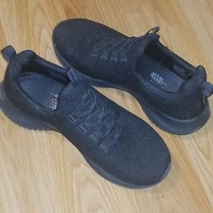 Sketchers slip on shoes